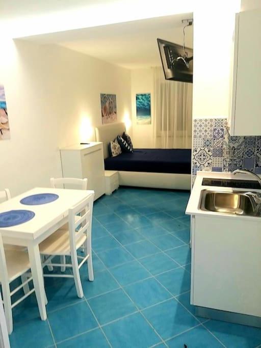 Appartamento A Due Passi Dal Mare Ischia Esterno foto